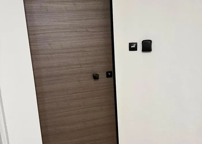 Elian Center パトラ